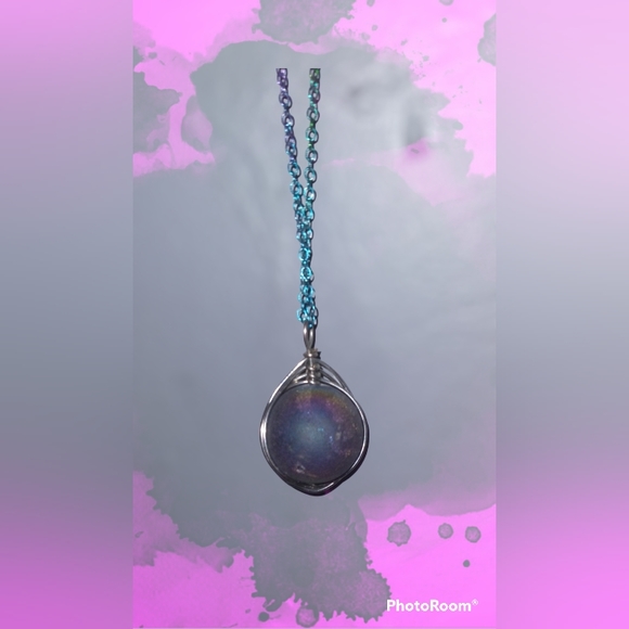 Wire Wrapped Geode Style Necklace - Picture 2 of 3